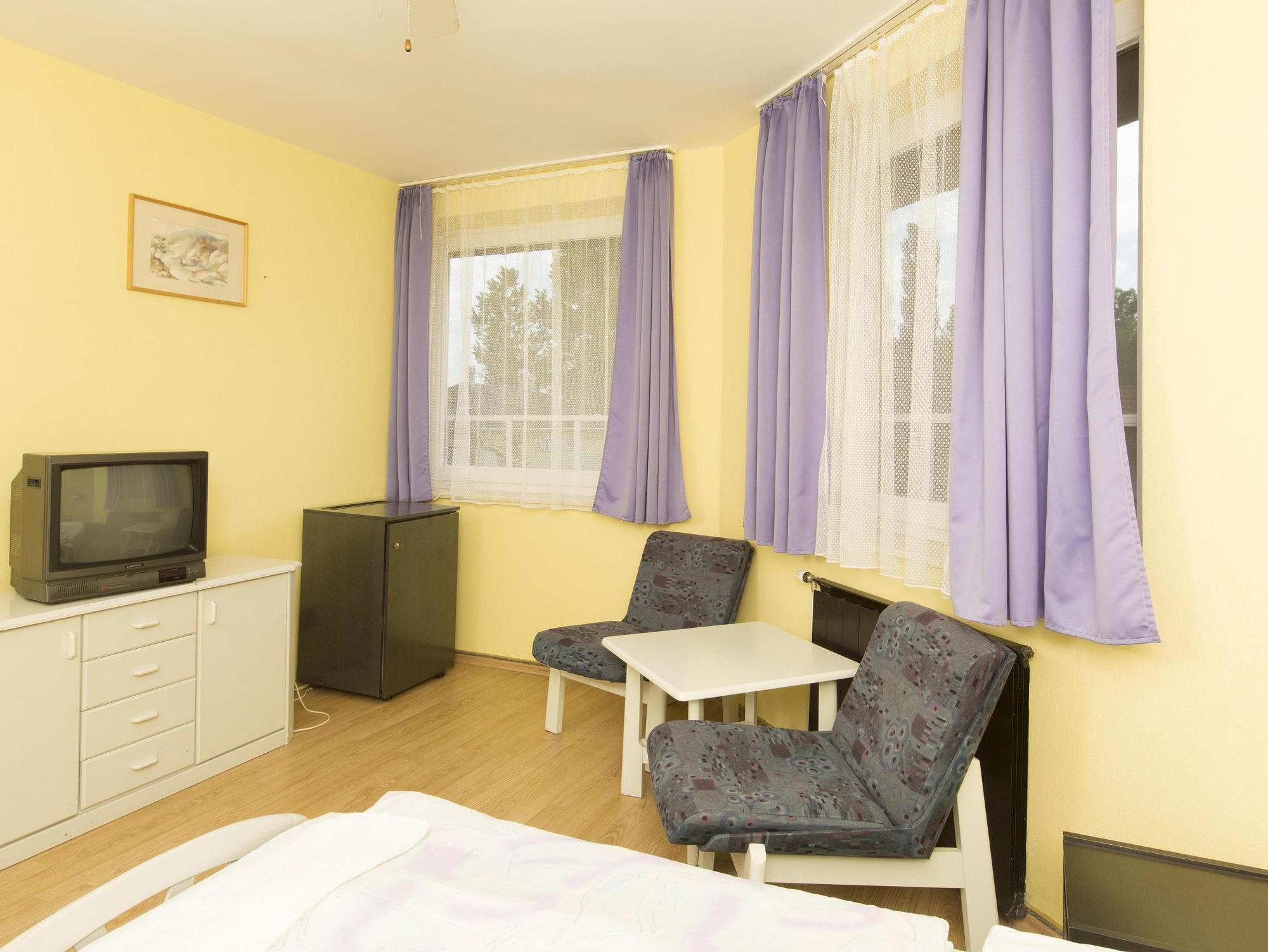 Hotel Francoise Balatonlelle Ngoại thất bức ảnh