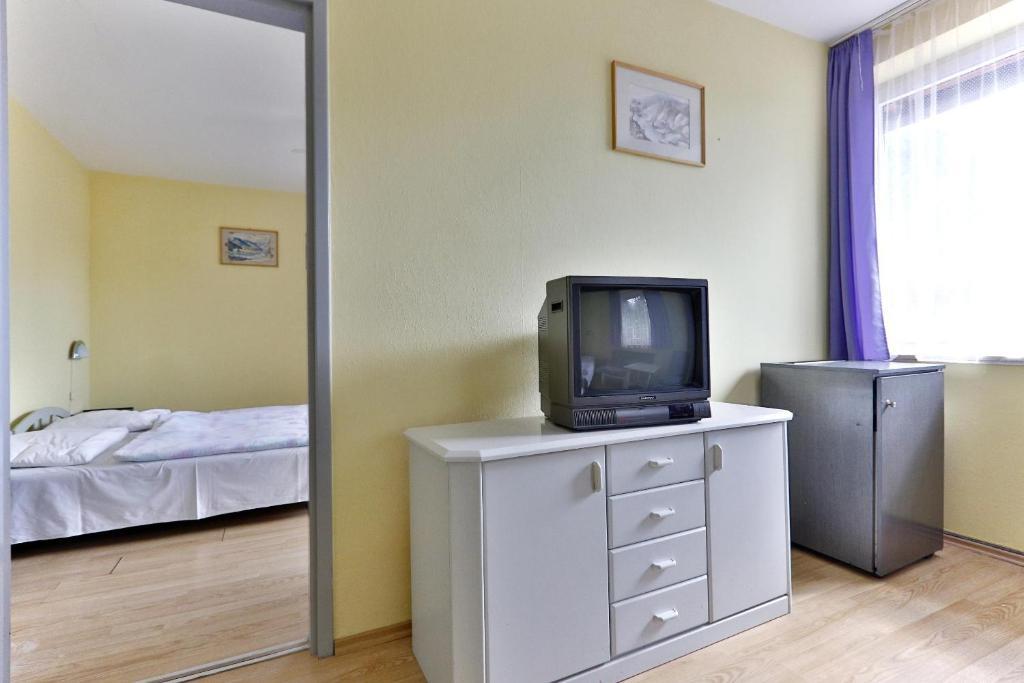 Hotel Francoise Balatonlelle Ngoại thất bức ảnh