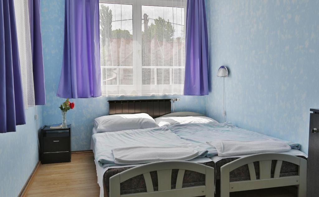 Hotel Francoise Balatonlelle Phòng bức ảnh