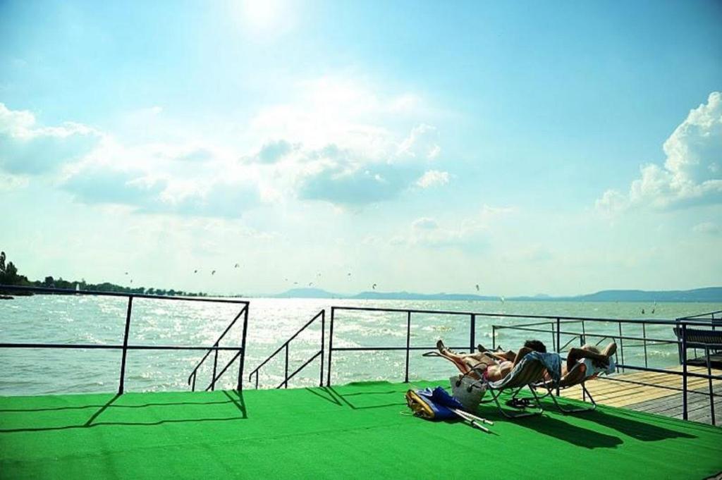 Hotel Francoise Balatonlelle Ngoại thất bức ảnh