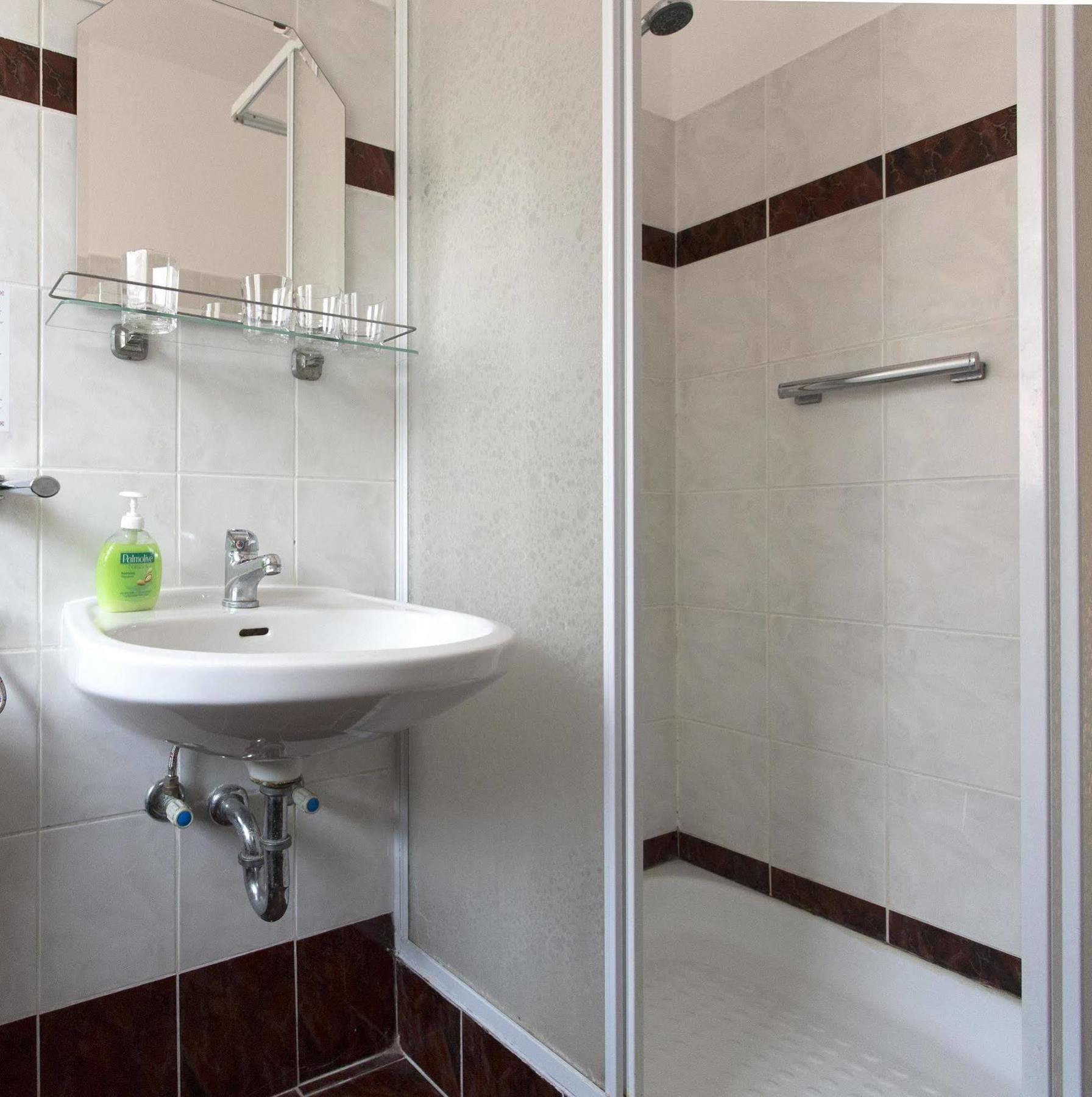 Hotel Francoise Balatonlelle Ngoại thất bức ảnh